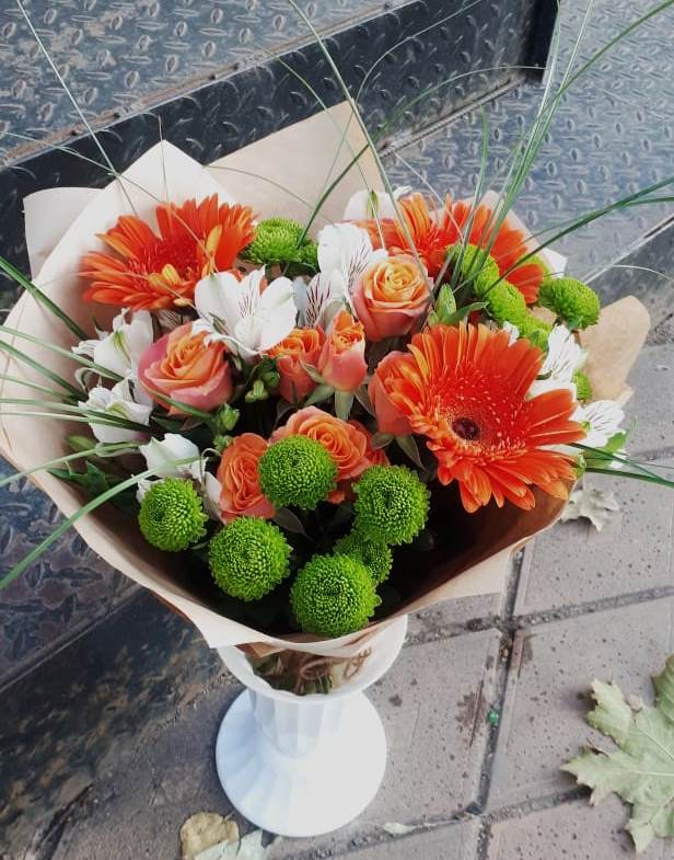 Букет цветов из: Герберы, Хризантемы, Альстромерии и Розы в Поселке совхоз имени Ленина
