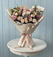 Букет цветов из:  Розы и Лизиантусы в Поселке совхоз имени Ленина