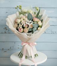 Букет цветов из:  Розы и Лизиантусы в Поселке совхоз имени Ленина