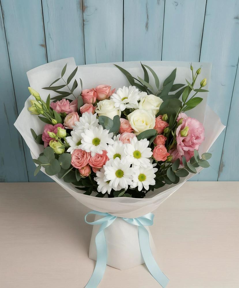 Букет цветов из: Розы, Лизиантусы и Хризантемы в Поселке совхоз имени Ленина