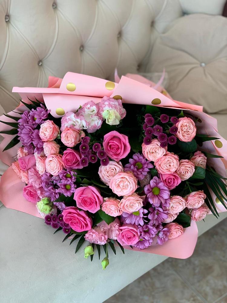 Букет цветов из: Хризантемы, Розы и Лизиантусы в Поселке совхоз имени Ленина