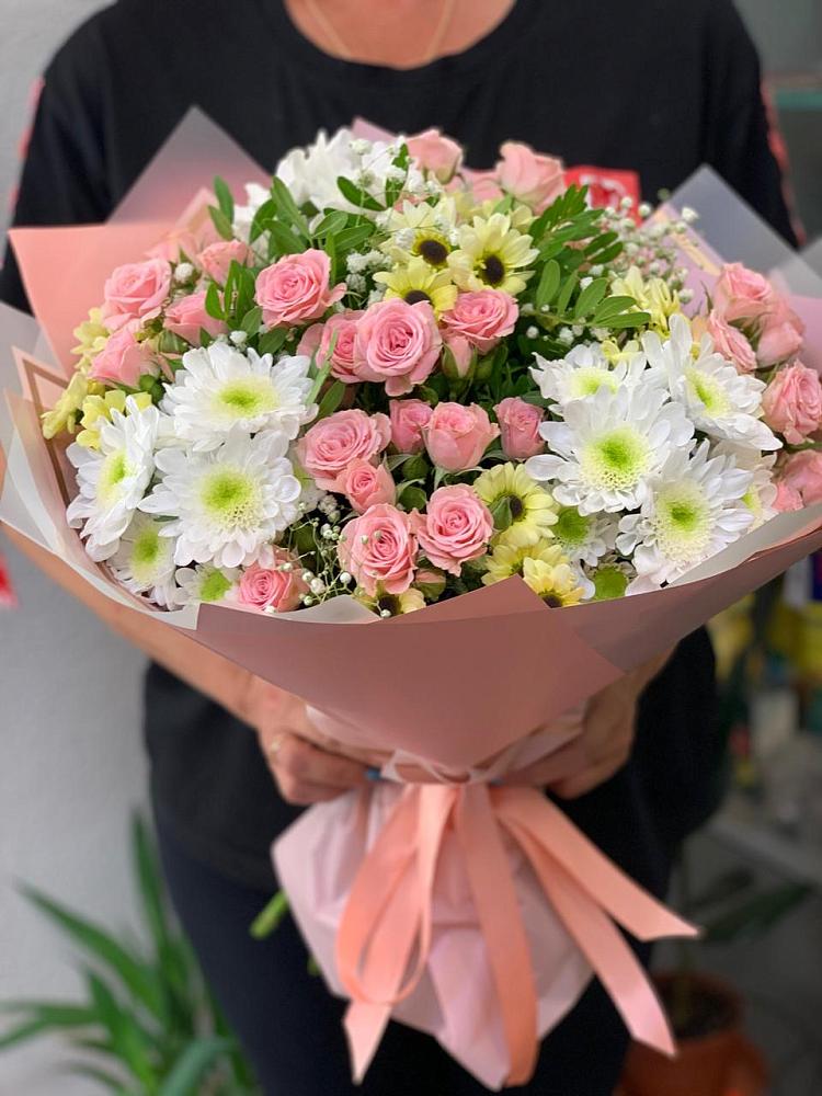 Букет цветов из: Розы и Хризантемы в Поселке совхоз имени Ленина