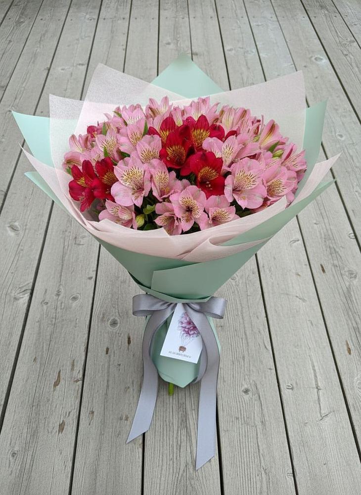 Букет цветов из: Альстромерии в Поселке совхоз имени Ленина