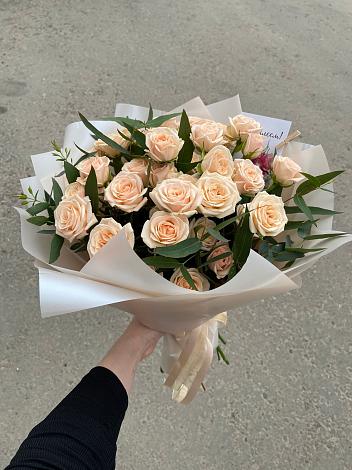 Букет Кремовые розы Латте в Поселке совхоз имени Ленина