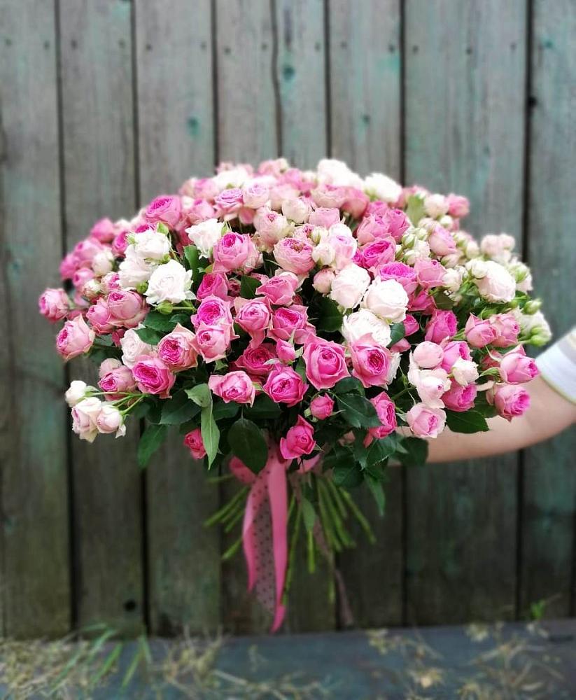 Букет Розовые кустовые розы Натали и Лав Лидия в Поселке совхоз имени Ленина