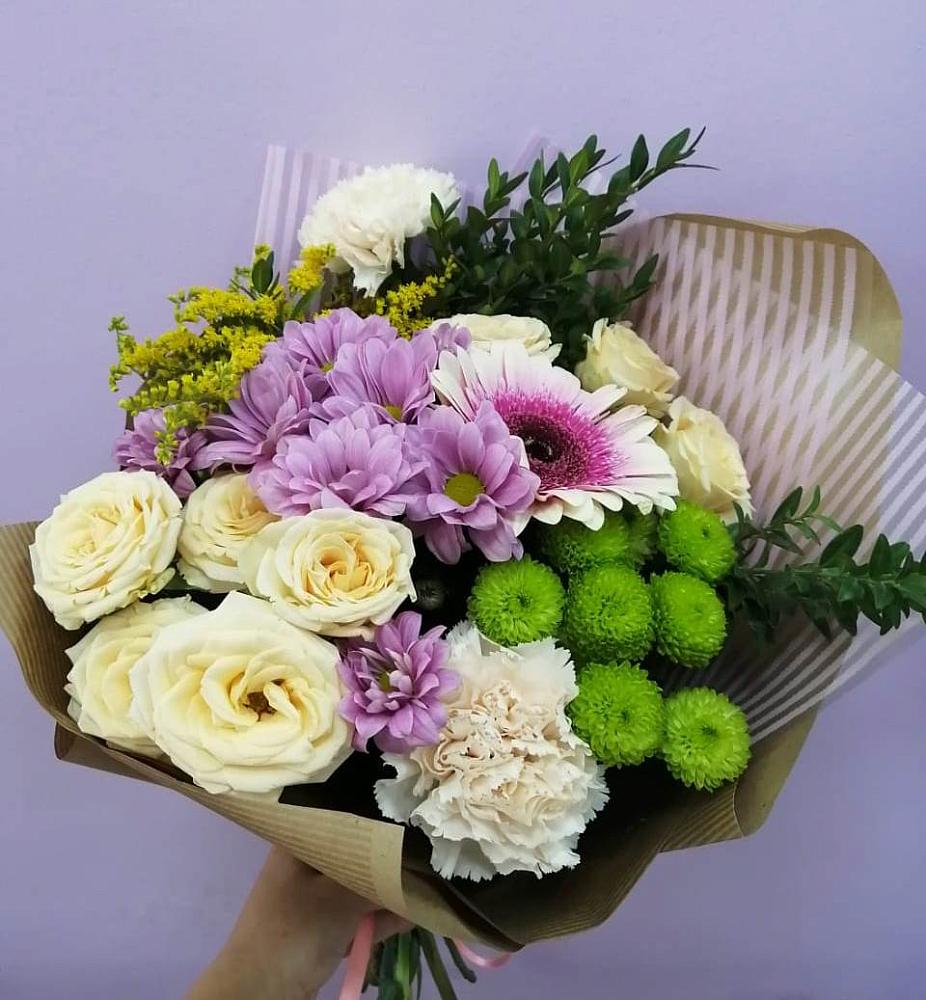 Букет цветов из: Хризантемы, Розы, Гвоздики и Герберы в Поселке совхоз имени Ленина