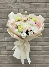 Букет цветов из:  Гвоздики, Розы, Лизиантусы и Хризантемы в Поселке совхоз имени Ленина