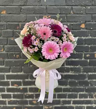 Букет цветов из:  Герберы и Хризантемы в Поселке совхоз имени Ленина