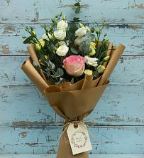 Букет цветов из:  Розы и Лизиантусы в Поселке совхоз имени Ленина