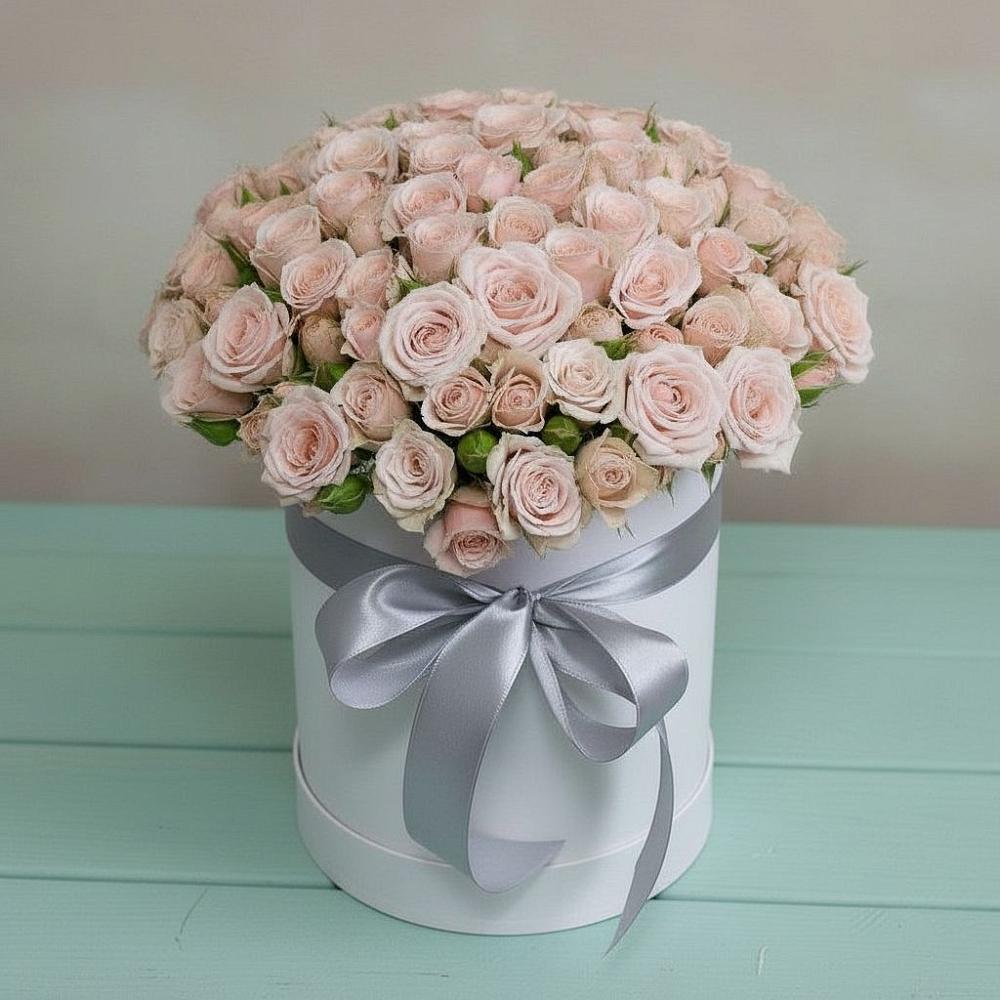 Цветочная композиция из Розы в шляпной коробке в Поселке совхоз имени Ленина